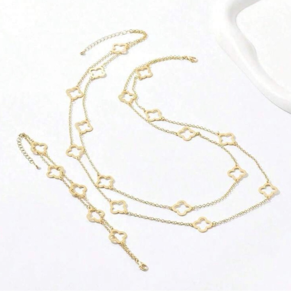 18K Gold Clover Shape Layered Long Interval Necklace and Bracelet Set - Picture 4 of 6